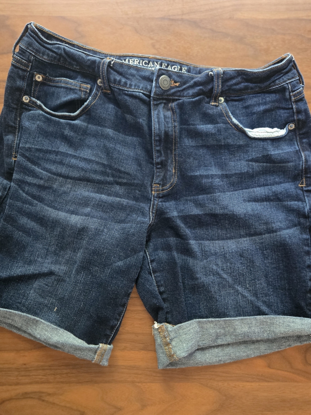 American Eagle Dark Wash Midi Denim Shorts Cuffed Hem Size 16